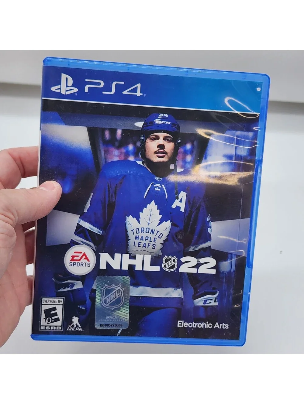 NHL 22 PS4 PlayStation 4 Hockey Game Auston Matthews Toronto Maple Leafs EA